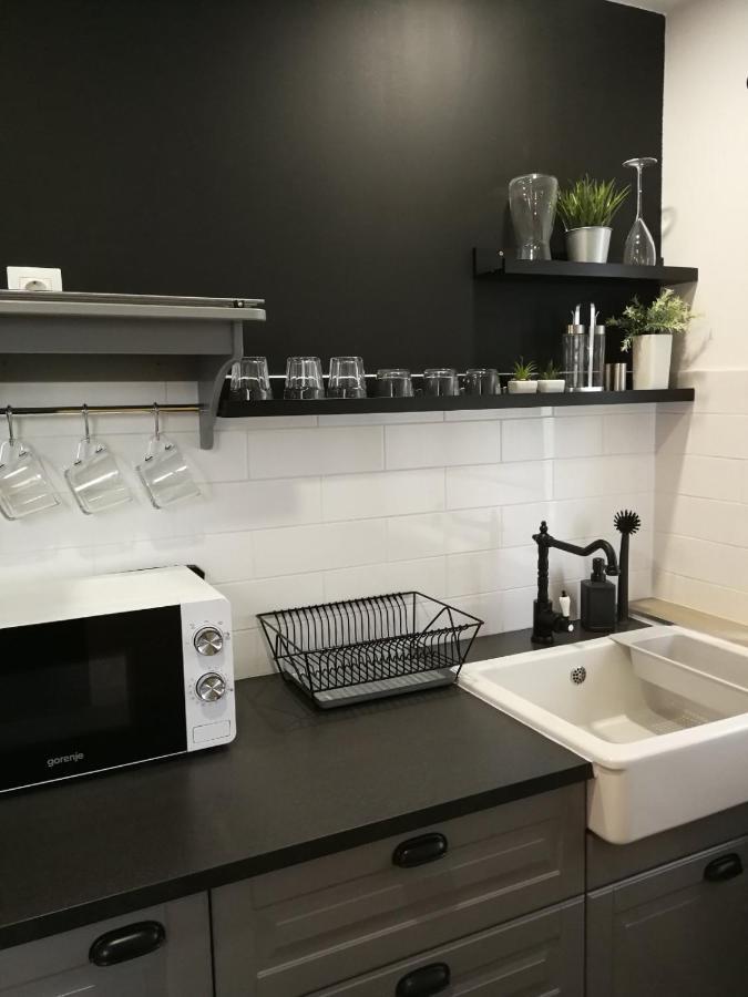 דירות דרז'ניק גראד Studio Apartman Hana מראה חיצוני תמונה