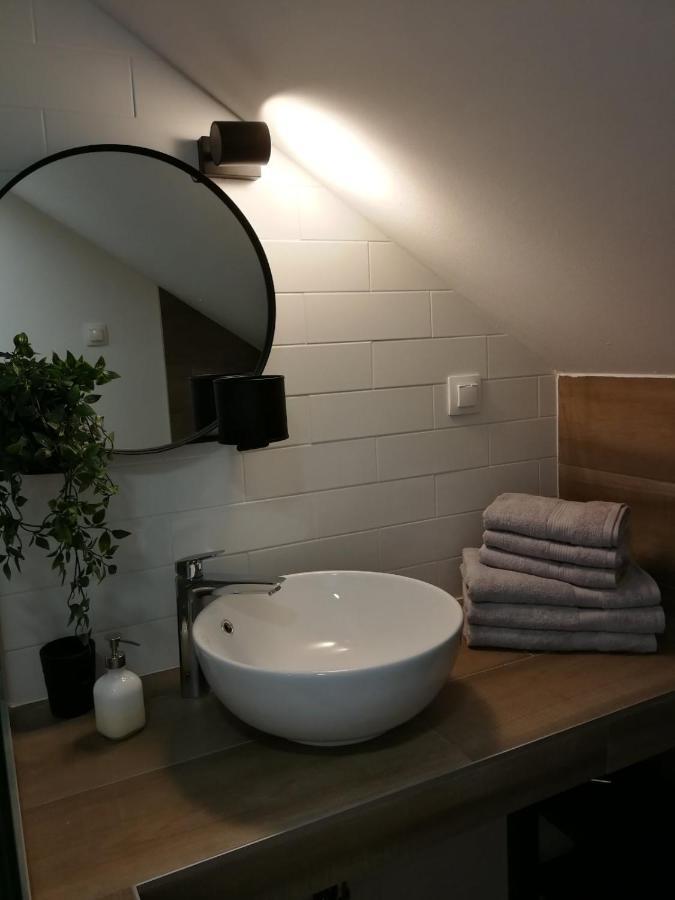 דירות דרז'ניק גראד Studio Apartman Hana מראה חיצוני תמונה