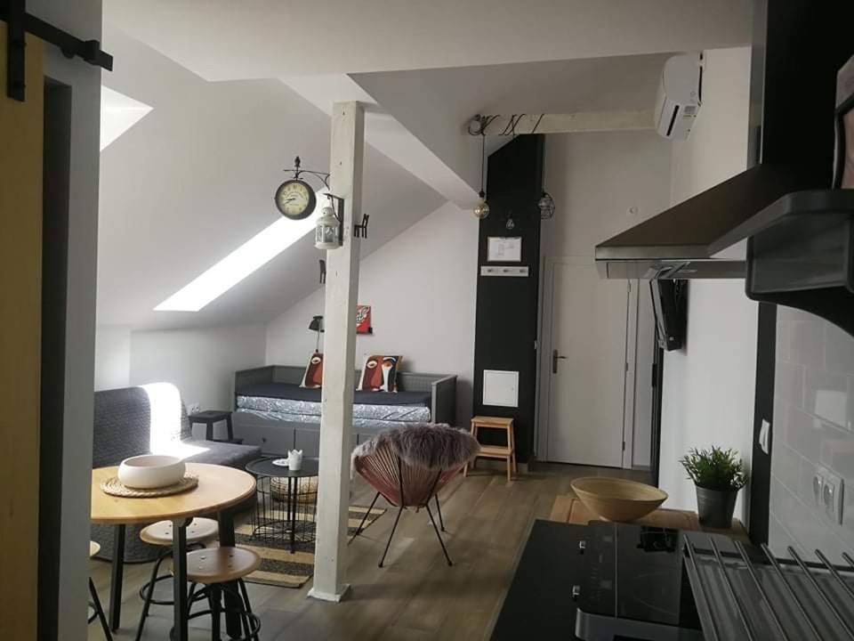 דירות דרז'ניק גראד Studio Apartman Hana מראה חיצוני תמונה